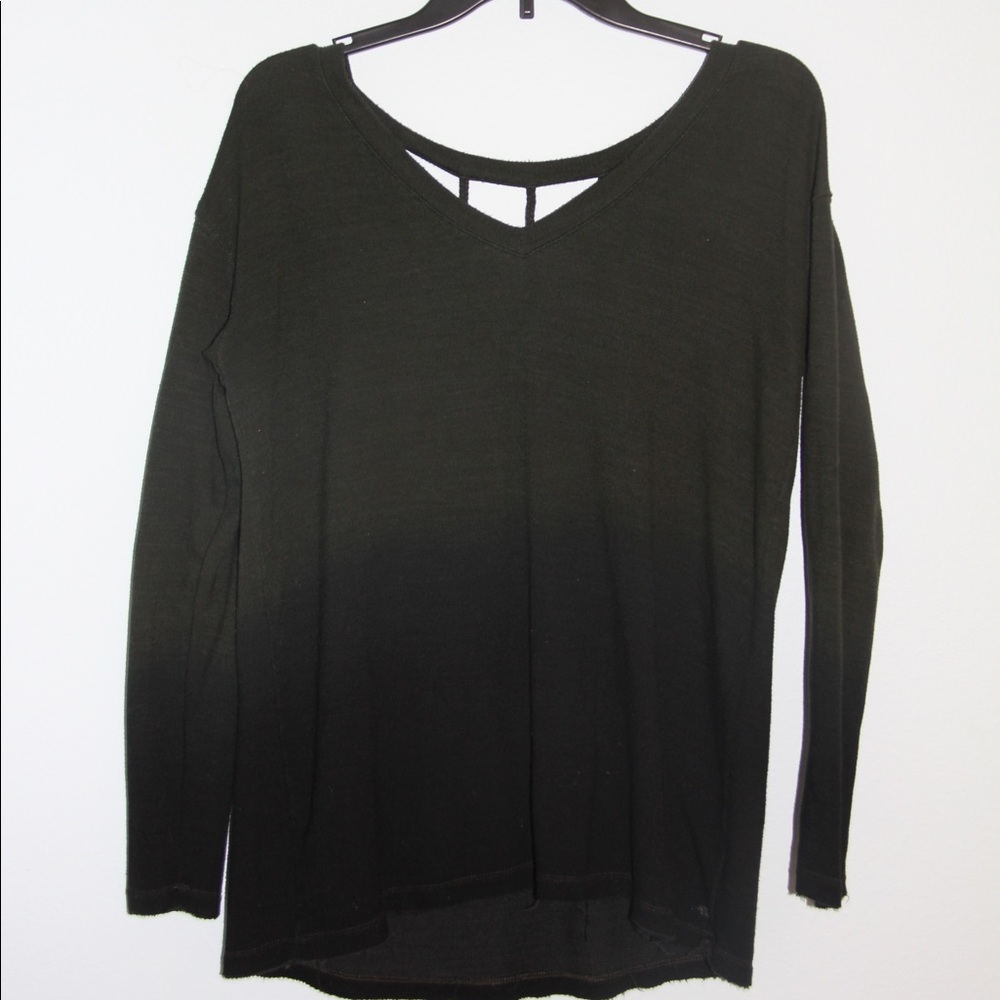American Eagle long sleeve sweater.